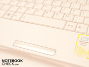 Das integrierte Touchpad ist ohne Aufkleber nicht mehr zu erkennen