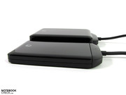 Das 1 TB Gehäuse ist aufgrund der 12,5 mm hohen Festplatte etwas höher als das der 320 und 500 GB Varianten