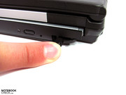 die Herausnahme erfolgt simpel per Hebel...