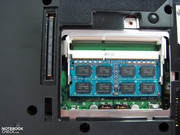 und der Arbeitsspeicher lässt sich mit einem weiteren 2 GB Modul schnell auf 4 GB erweitern