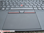 Auch das Touchpad ist geräumiger.