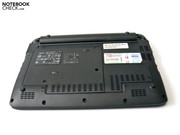 An der Unterseite des Aspire One 532 finden sich zwei Abdeckungen