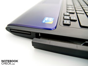 An der rechten Seite finden sich der Express Card Slot 34, das DVD-Laufwerk, ...