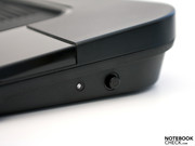 An der linken Seite wird das Gerät ein- und ausgeschaltet.