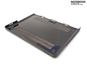 Die Innenseiten sind sehr Glatt und schützen vor Kratzern oder Beschädigungen.