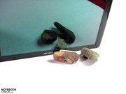 das Display spiegelt, ist nur innenraumtauglich und wenig kontraststark