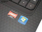 Aufkleber verraten erste Details zu gebotenen Hardwareausstattung.