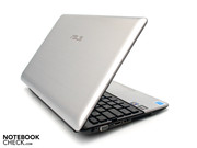 Das matte Finish der silbernen Ausführung wirkt sehr elegant und ...