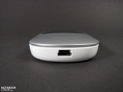 Mini USB 2.0 zum Aufladen und Anschließen an den Rechner