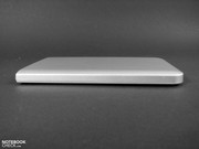 gerade mal 10 mm Bauhöhe weist das schicke Magnesiumgehäuse auf