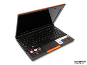 Wir testen das neue Toshiba NB550D Netbook in Orange.