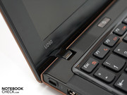 Die Displayscharniere bieten Halt, leider mit Nachwippen.