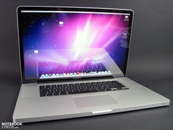 Apple MacBook Pro 17 Early 2011 (2.2 GHz Quad-Core, glare)