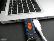 Das sehr gute Display wird durch die starken Spiegelungen etwas abgewertet.