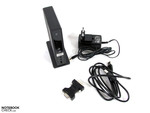 DVI-VGA Adapter, USB Kabel und Netzteil befinden sich im Lieferumfang