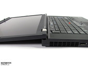 genauso wie sich das Display bis zum Anschlag öffnen lassen muss