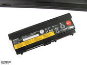 der Akku sorgt, auch dank Nvidia Optimus, für sehr lange Laufzeiten