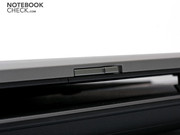 Der Mechanismus zum verriegeln des Displays.