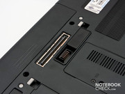 ... neben dem Anschluss für die Docking Station...