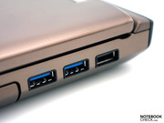 ... zwei schnelle USB-3.0-Ports. Erkennbar an der blauen Färbung.
