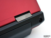 Die Metallscharniere bieten einen sicheren Halt mit Nachwippen.