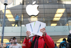 ...and bought two iPads bei Gravis.