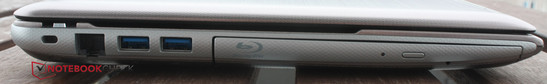 Linke Seite: Kensington Lock, LAN, 2x USB 3.0, Blu-ray