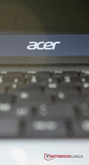 Schauen wir mal, was Acer dem Aspire E1-571G mitgegeben hat: