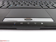 Die linke Tastenhälfte hat im Test nicht problemlos funktioniert.