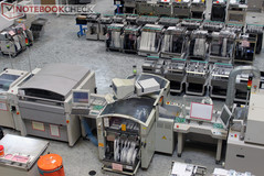 Nicht nur hochkomplexe Platinen mit bis zu 18 Layern,...