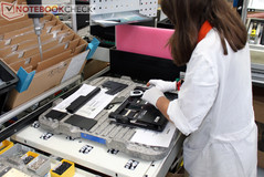 Die einzelnen Komponenten werden auftragsgemäß zusammengefügt,...