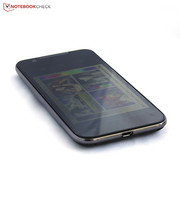 Kontrast und Schwarzwert sind auf Klassenniveau, allerdings lässt die Farbdarstellung zu wünschen übrig.