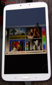 Kleinere Dinge gibt es auszusetzen, beispielsweise den Blaustich des Displays.