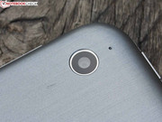 Die Hauptkamera nimmt 1920x2560 Pixel auf, Farben, Fokus und Details sind im Tageslicht ziemlich gut.