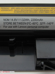 ...und verfügt über eine Kapazität von 32 Wh.