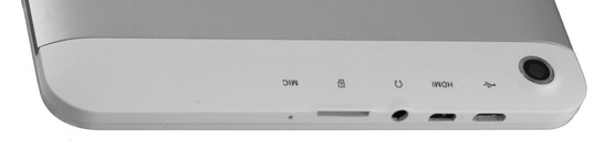 Die Anschlüsse befinden sich auf der Oberseite: MicroSD-Speicherkartenleser, Audio-Kombo, MicroHDMI, MicroUSB