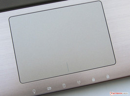 Asus spendiert dem K75VJ ein Clickpad.