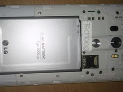 LG G3: Metall-Cover, microSD-Slot und wechselbarer Akku