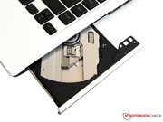 Der DVD-Brenner befindet sich rechts im Gerät