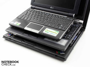 Wer einen handlichen Mini sucht, aber auf schwache Netbooks (ganz Oben) verzichtet, der liegt mit dem 12.1-Zoller LG S210 (Mitte) richtig. Das unterste Notebook ist ein 14-Zoll ThinkPad.