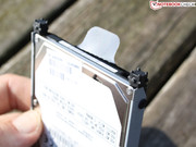 Und die Festplatte von Toshiba mit 750GB (MK7559GSXP).