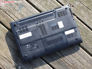 Die Unterseite des Chassis kann punktuell eingedellt werden.