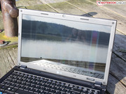 Das spiegelnde Panel taugt zwar nicht für die Terrasse,