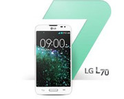 Das Display misst 4,5 Zoll und löst mit 800 x 480 Bildpunkten auf.