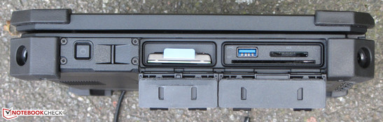 Rechte Seite: Netzschalter, Fingerabdruckleser, Festplatte, USB 3.0, Smartcardleser, Speicherkartenleser