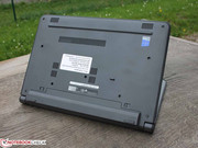 Wartungsklappen gibt es keine.