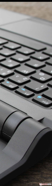 Latitude 3340: Tasten mit konischer Wölbung und brauchbarem Feedback.