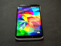 Das Samsung Galaxy S5 Prime will es mit dem LG G3 aufnehmen (Bild: phonearena.com)