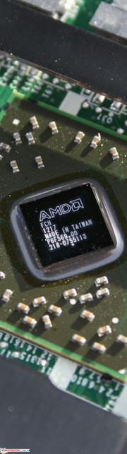 Lenovo ThinkPad Edge E135: Das AMD-Modell hat identisch starke Akkulaufzeiten, wie die Intel-Variante Edge E130.