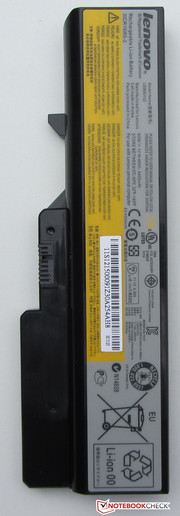 Der Akku wiegt 302 Gramm...